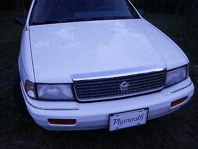 Plymouth : Acclaim 4-DOOR 1991 plymouth acclaim le sedan 4 door 3.0 l 23 000 act miles classic original