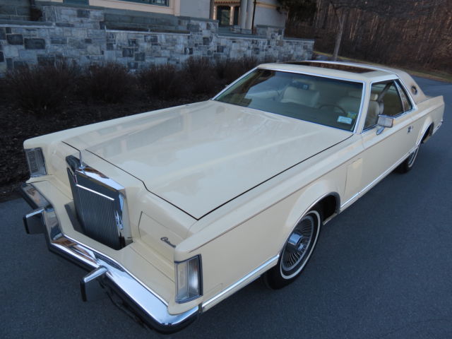 Lincoln : Continental MARK V 1978 mark v low miles drives beautiful