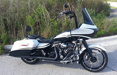 Harley-Davidson : Touring HARLEY DAVIDSON 2012 CVO ROAD GLIDE CUSTOM - MUST SEE TO BELIEVE!