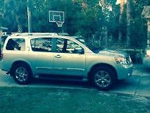 Nissan : Armada Platinum Very good condition, silver, platinum, tow package, DVD, gps