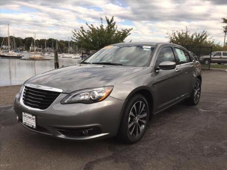 2013 Chrysler 200 Touring Larchmont, NY