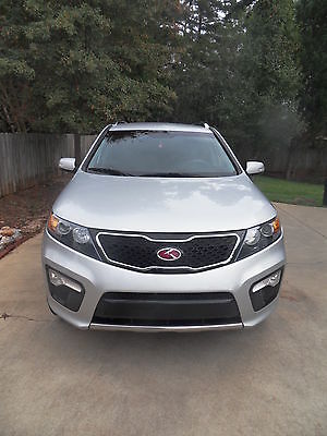 Kia : Sorento sx 2011 kia sorento sx low reserve w new transmission and reconditioned engine