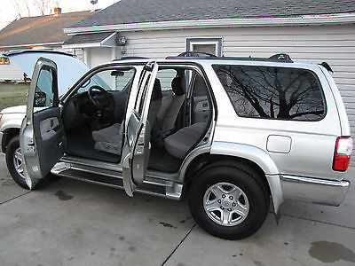 Toyota : 4Runner SR5 2002 toyota 4 runner sr 5 never wrecked not damaged needs few small repairs