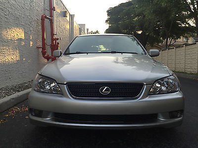 Lexus : IS IS 300 2004 lexus is 300 sport cross hatch back clean in and out 4 new tires