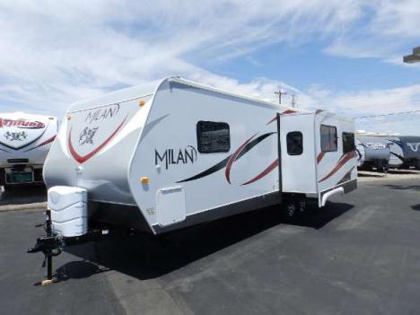 2015  Eclipse  MILAN 27RLSG  1 SLIDE  REAR LOUNGE  WALK AROUND QUEEN BED  UPGRADED CORIAN COUNTER TOP  100 GALLONS FRESH WATER