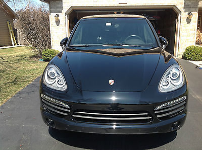 Porsche : Cayenne CAYENNE S Porsche Cayenne S 4WD Black/Black SUV