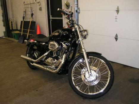 2010  Harley-Davidson  Sportster 1200 Custom