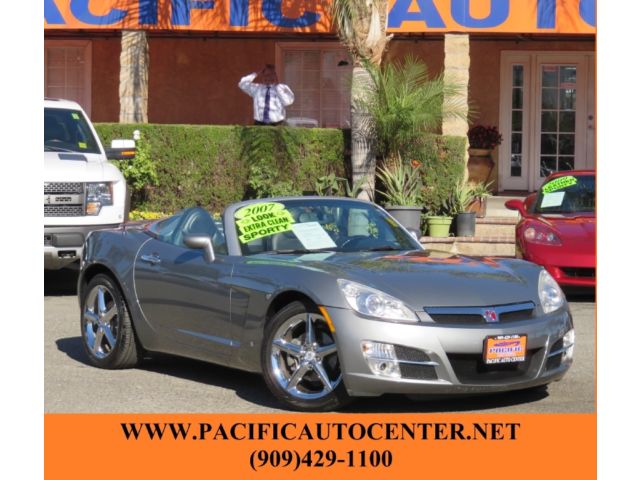 Saturn : Sky Roadster This 2007 Saturn Sky Roadster   really shows it was cared for by the previous ow