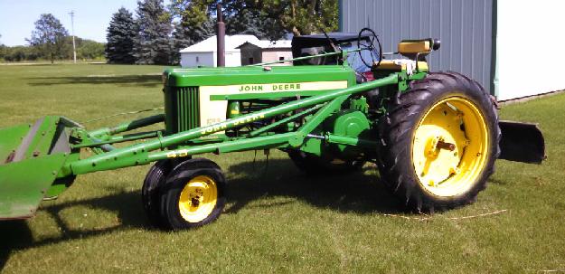 1957 JOHN DEERE 520