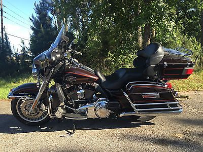Harley-Davidson : Touring 2011 harley davidson ultra classic flhtcu with many extras 103 cubic inch 1690 cc