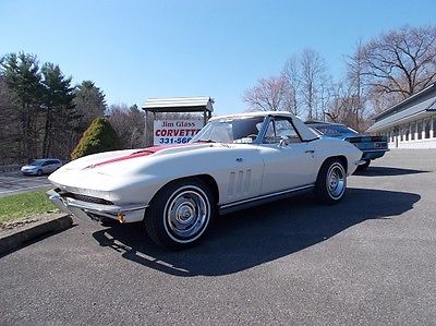 Chevrolet : Corvette White/ Red 1965 corvette convertible