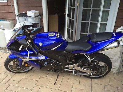 Yamaha : YZF-R 2006 yamaha yzf r 1 clean title 1 owner