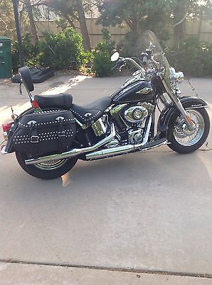 Harley-Davidson : Softail 2014 harley davidson heritage softail classic only 19 miles brand new look