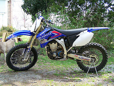 Yamaha : YZ 2009 yz 450 f all stock about 40 hours total on bike see video