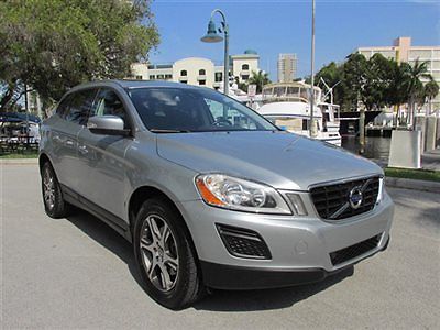 Volvo : XC60 AWD 4dr 3.0T w/Moonroof one owner clean arfax volvo xc60 awd 4x4 florida truck very clean panoramic roof