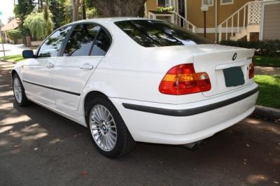 2002 BMW 330XI White