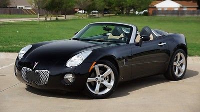 Pontiac : Solstice ONE OWNER, BLACK,TEXAS CAR W/ONLY 13K MILES!! EXCELLENT CONDITION!! FINANCING!!
