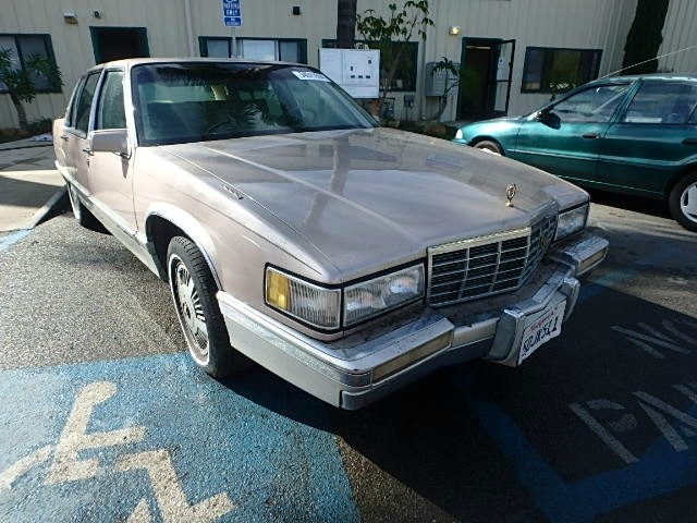 1991 Cadillac Fleetwood 4dr Sedan
