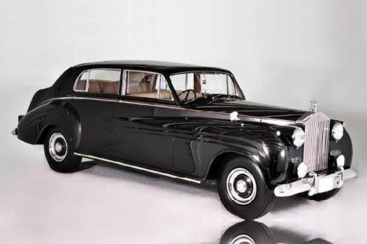 1954 Rolls-Royce Silver Wraith 6-passenger James Young touring limousine - Gullwing Motor Cars, Inc., Astoria New York