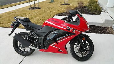 Kawasaki : Ninja 2012 kawasaki ninja 250 r like new only 78 miles