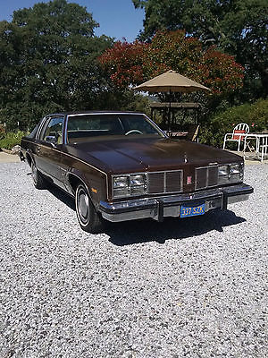 Oldsmobile : Eighty-Eight Delta 1977 olds delta eighty eight coupe