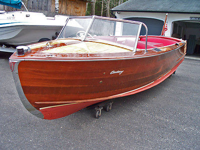 1952 20ft Century Resorter wooden boat,