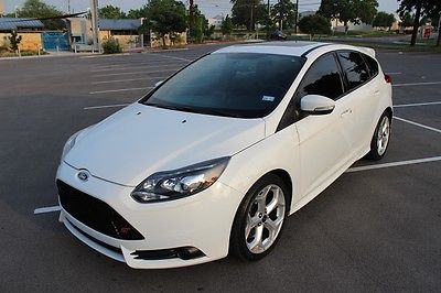 Ford : Focus Focus ST Ford Focus ST -Fully Loaded (252HP @ 5500rpm, 270 lb-ft torque @ 2700rpm)