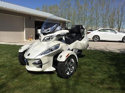 Can-Am : Spyder RT 2011 canam sypder se 5 limited rt w extended warranty