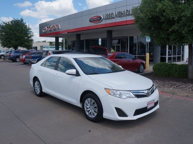 Toyota : Camry LE LE 2.5L ABS Brakes (4-Wheel) Air Conditioning - Air Filtration Traction Control