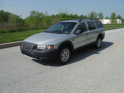 Volvo : XC70 2.5T Wagon 4-Door 2004 volvo xc 70 cross country wagon loaded mint condition inside and out