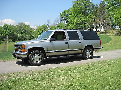 Chevrolet : Suburban LT 1999 chevrolet suburban lt 4 x 4