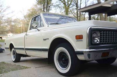 Chevrolet : C-10 Deluxe  1972 chevy c 10 truck