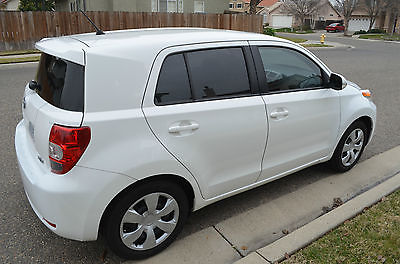 Scion : xD Base Hatchback 5-Door 2011 scion xd with only 48 xxx miles gas saver automatic transmission
