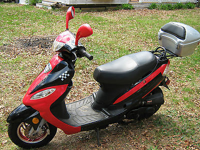 Other Makes : Moped Jonway 50CC Moped with low miles -stored indoors-new battery-great on gas