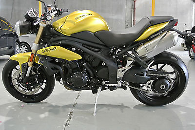 Triumph : Speed Triple 2013 gold triumph speed triple w abs only 110 miles