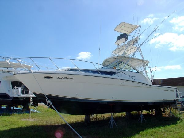 1997  Wellcraft  3300 COASTAL