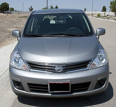 Nissan : Versa 1.8 S Hatchback 4-Door 2012 nissan versa 1.8 s hatchback 4 door 1.8 l