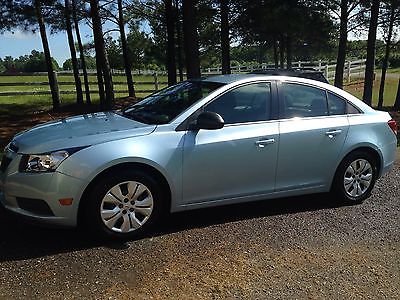 Chevrolet : Other Base Sedan 4-Door 2012 chevrolet chevy cruze blue silver in excellent condition