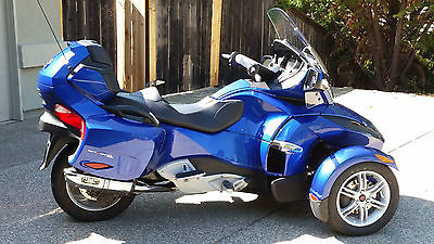 Can-Am : Spyder RT-SE5 2012 can am spyder rt se 5 semi automatic audio convenience package blue