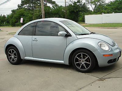 Volkswagen : Beetle-New S 2009 volkswagen beetle low miles leather clean carfax