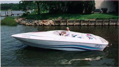 Baja Caliber 22' Performance Boat 454 ci-7.4L 330 hp w/Eagle Trailer