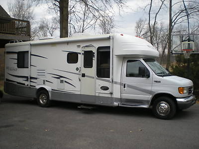 2005 Gulf Stream Bt Cruiser 28' 5270 slide out 20K miles rear bedroom generator