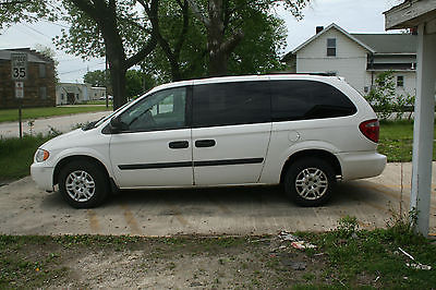 Dodge : Grand Caravan SE Mini Passenger Van 4-Door 05 dodge grand caravan 181000 mile cd dvd runs and drive great