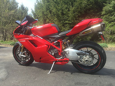 Ducati : Superbike 2008 red ducati 1098 s superbike exceptional condition low miles
