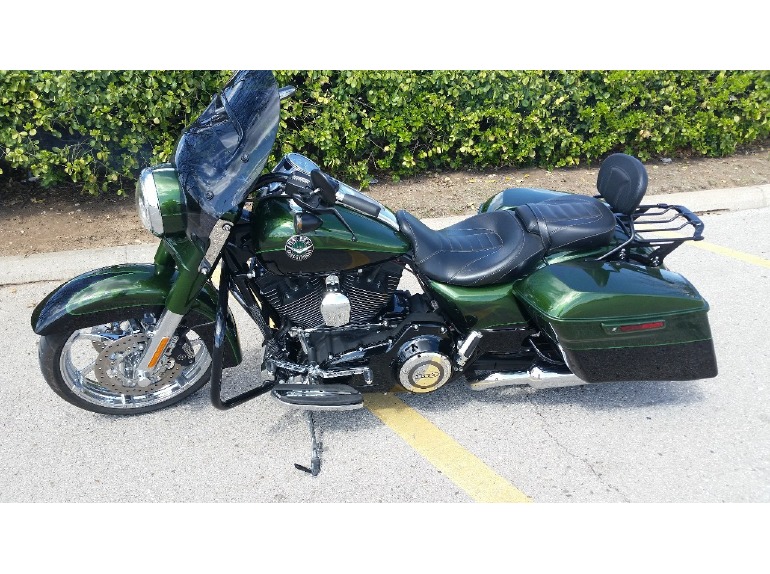 2014 Harley-Davidson Road King CVO