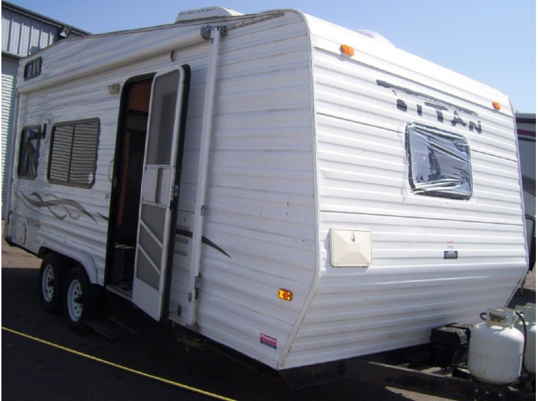 2005 Carson Trailer Titan 25