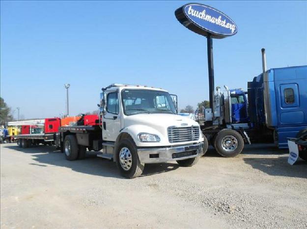 Freightliner business class m2 winch truck for sale
