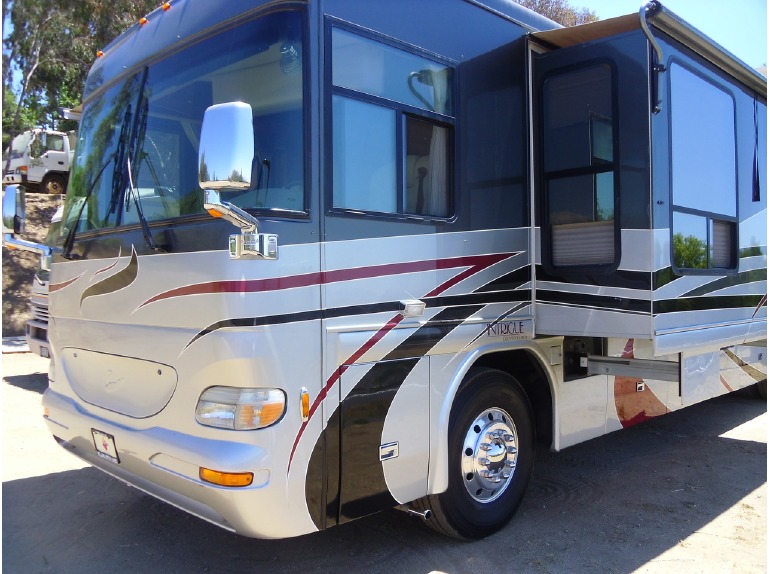 2004 Country Coach Intrigue 40