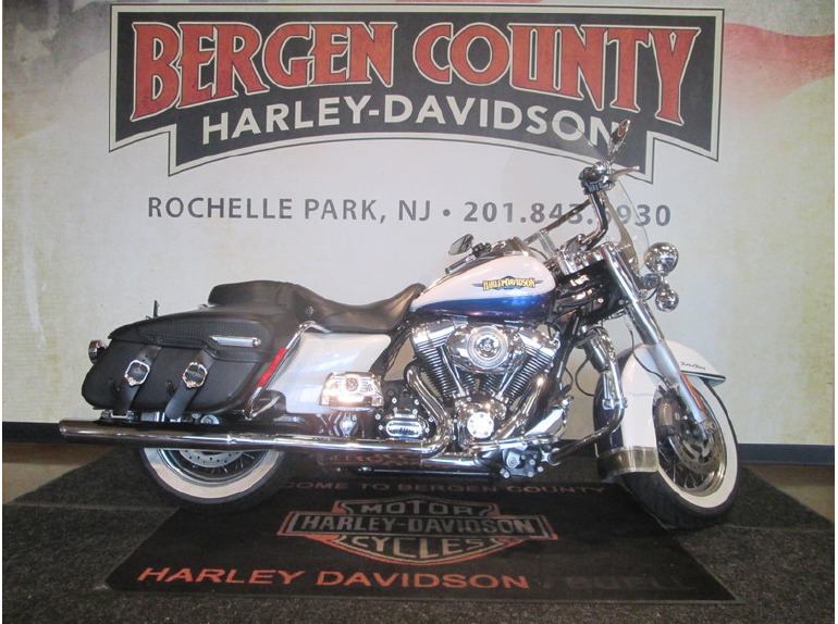 2010 Harley-Davidson FLHRC - Road King Classic