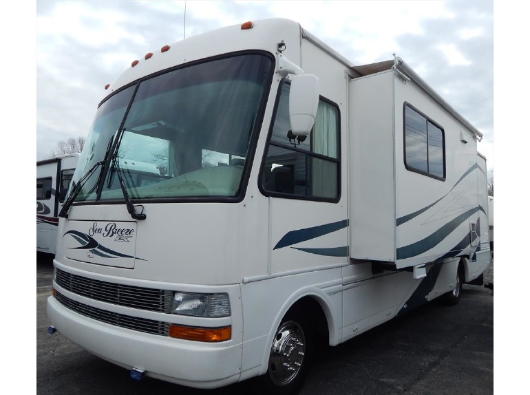 2003 National Rv Sea Breeze LX 8311 w/ Double Slide Out